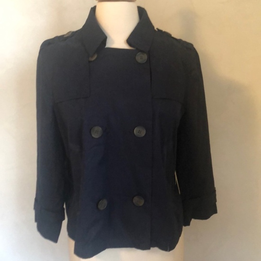 Forever 21 NWT Navy crop jacket with 3/4sleeves & button closure Size Large